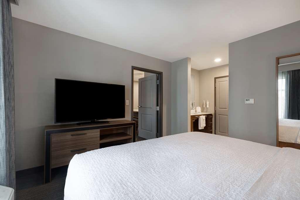 Homewood Suites By Hilton Oak Creek Milwaukee Номер фото