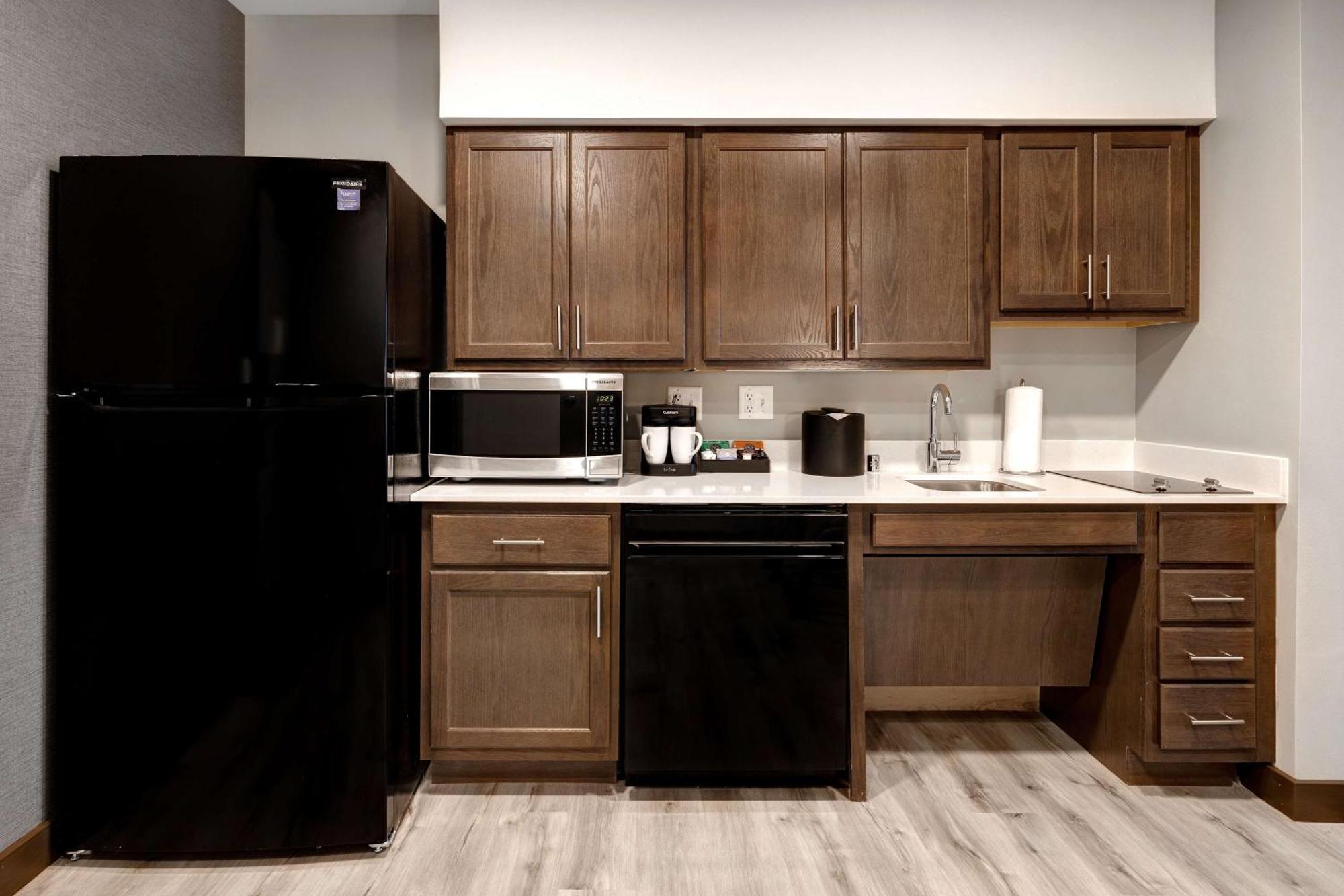 Homewood Suites By Hilton Oak Creek Milwaukee Екстер'єр фото